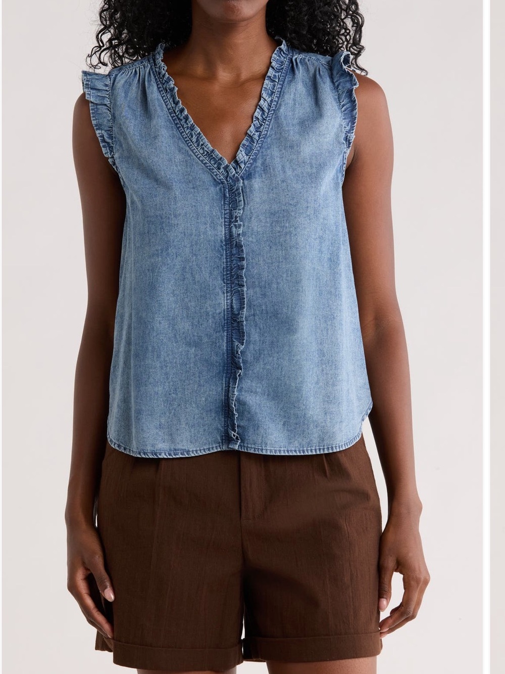 DR2 Daniel Rainn NWT 100% Cotton Denim Light Wash Vneck Ruffle-Up Top